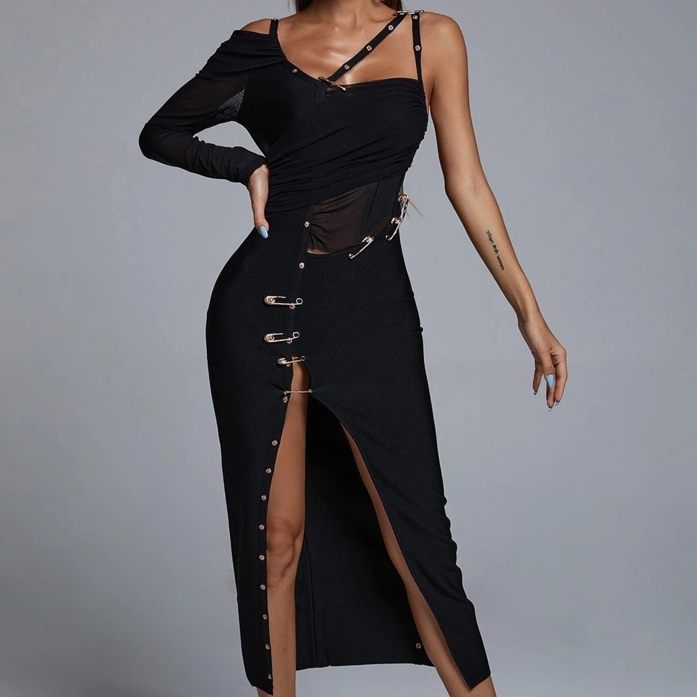 Chic Black One-Shoulder Dress with Metal Accents